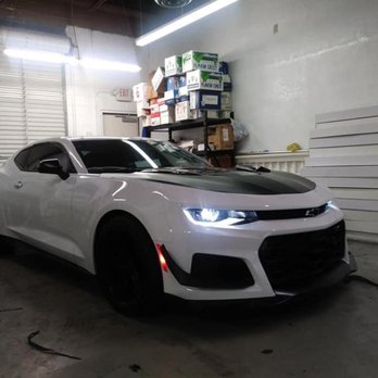Universal Tinting & Accessories - Windshield Installation & Repair Near Me - El Paso, Texas Universal Tinting & Accessories - Windshield Installation & Repair Near Me - El Paso, Texas