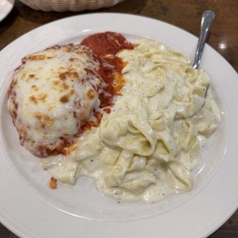 Luigi's Italian Cafe - Chicken Parm with Fettuccine Alfredo - Italian Near Me - Mount Pleasant, Texas