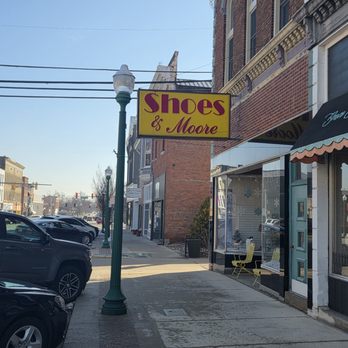 Shoes & Moore - Shoe Stores Near Me - Columbia City, Indiana Shoes & Moore - Shoe Stores Near Me - Columbia City, Indiana