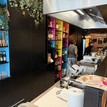 Wuakmole - Inside - Restaurants Near Me - Bruges, VWV