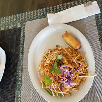 Bangkok Spice - Lunch special with pad thai - Thai Near Me - Anaheim, California Bangkok Spice - Lunch special with pad thai - Thai Near Me - Anaheim, California