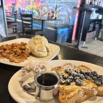 Eggs & Jam - Rump Shaket breakfast burrito & GF Batter Up lemon blueberry French toast - Breakfast & Brunch Near Me - West Des Moines, Iowa