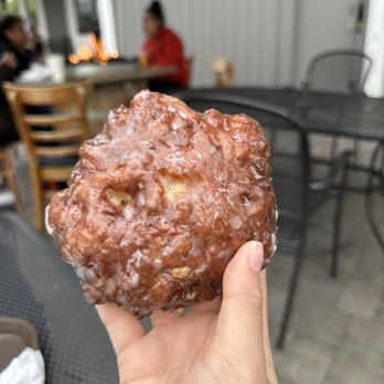 Roger's Deli & Donuts - Apple Fritter - Delis Near Me - Mountain View, California