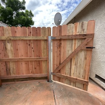 Halls Fencing - Fences & Gates Near Me Halls Fencing - Fences & Gates Near Me