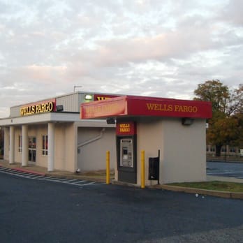 Wells Fargo Bank - Banks & Credit Unions Near Me - Memphis, Tennessee Wells Fargo Bank - Banks & Credit Unions Near Me - Memphis, Tennessee