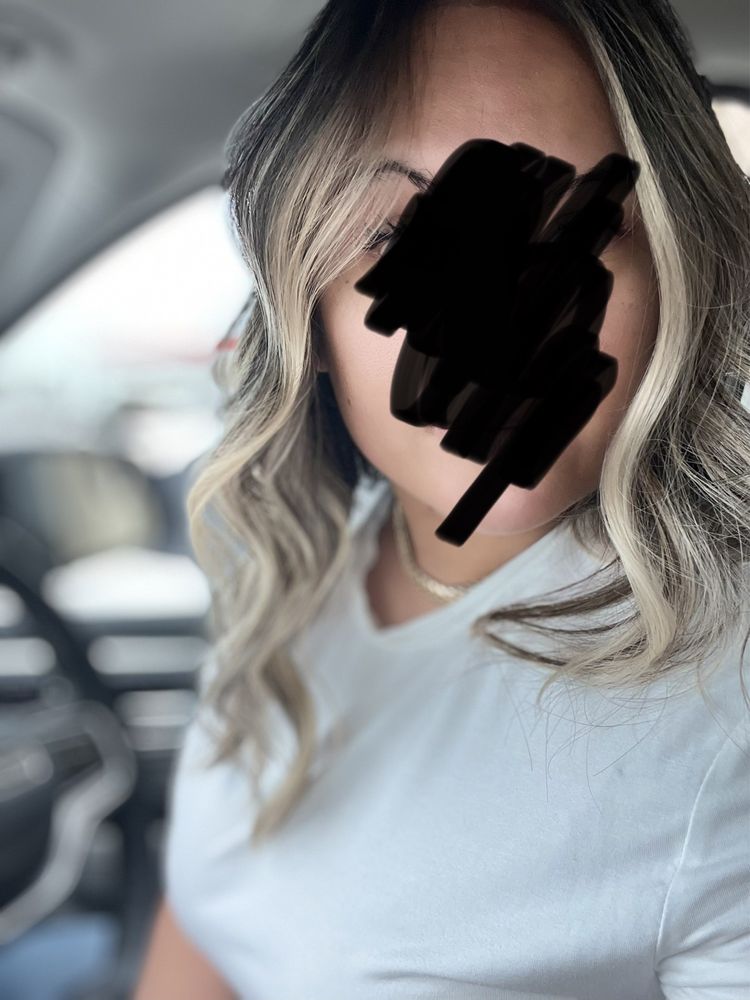 Tiffany's Hair Salon Image