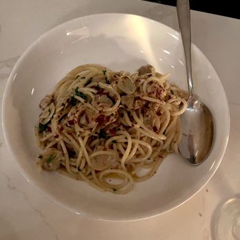 Illata - Spaghetti alle Vongole. - American Near Me - Philadelphia, Pennsylvania