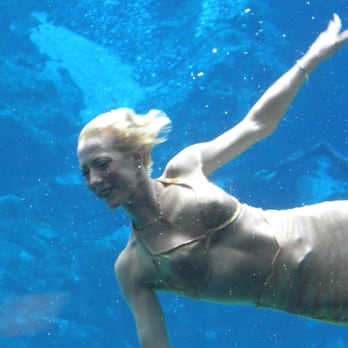 Weeki Wachee Springs - Mermaid show! - Amusement Parks Near Me - Spring Hill, Florida