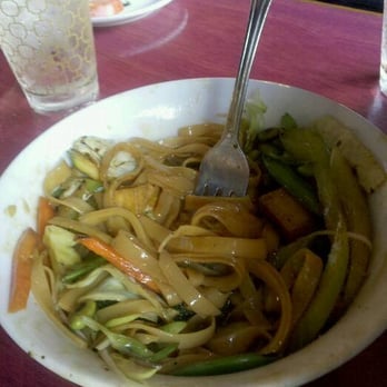 The Cafe - tofu teriayki flat noodle stir fry - Sandwiches Near Me - Key West, Florida