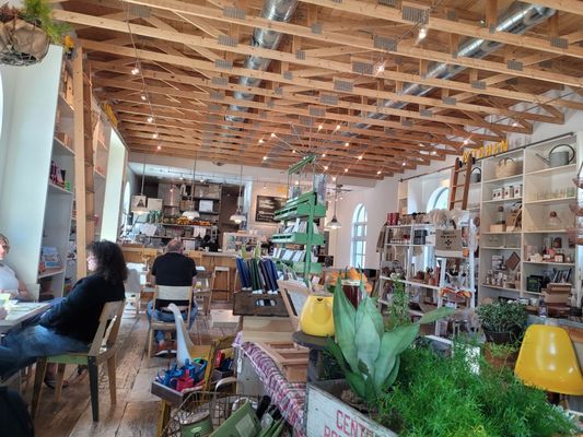 Modern General Feed & Seed by null