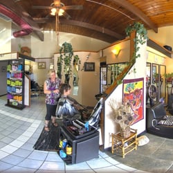 Kelowna Hair Design - Panoramic Shop View