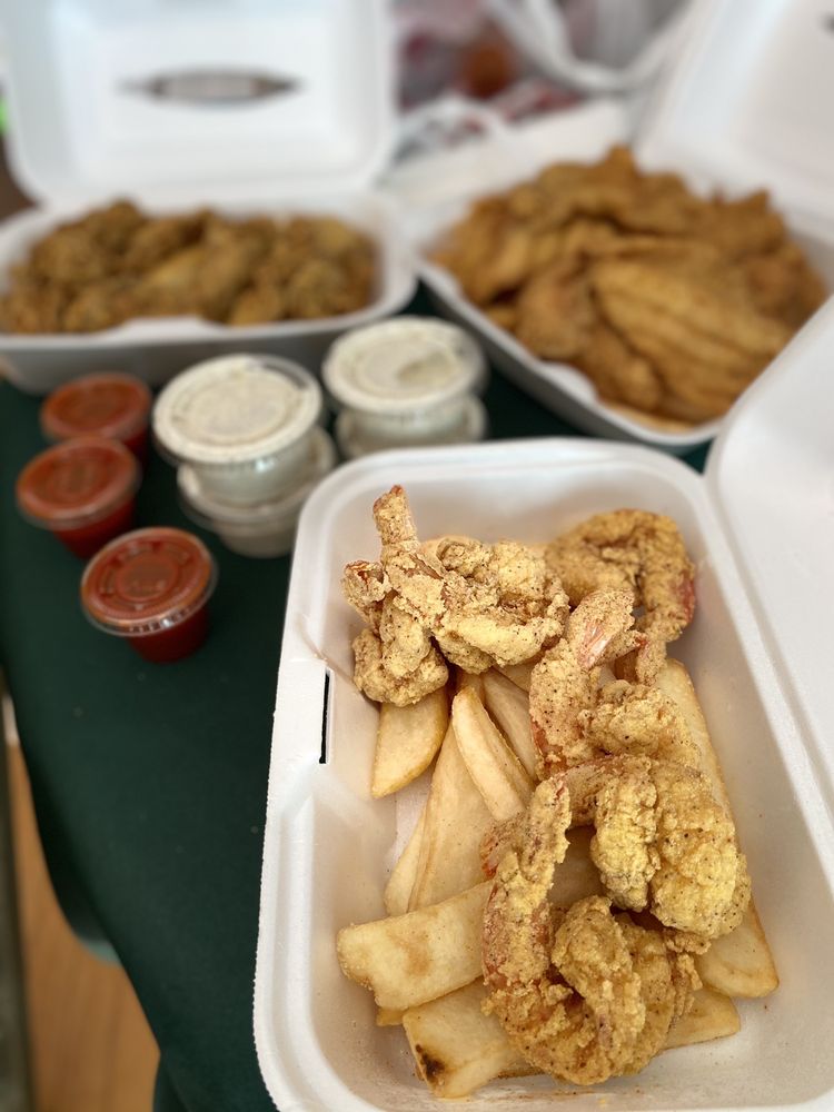 J FISH MARKET Updated September 2024 56 Photos & 103 Reviews 2304 W Rosecrans Ave, Gardena