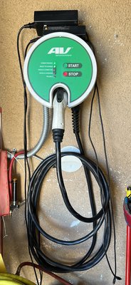 Off the grid electric Logo