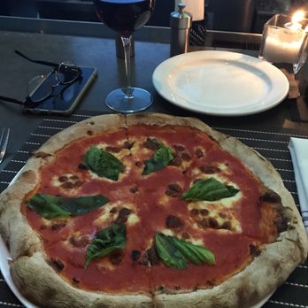 Local Bistro - Margherita pie with an Oregon Pinot Noir. They seem to like PacNW wines and I'm so ok with that! - Italian Near Me - Scottsdale, Arizona Local Bistro - Margherita pie with an Oregon Pinot Noir. They seem to like PacNW wines and I'm so ok with that! - Italian Near Me - Scottsdale, Arizona