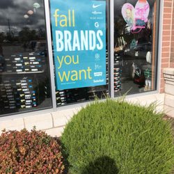 Shoe Dept