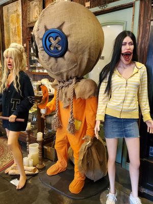 Bearded Lady Vintage & Oddities by null