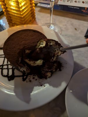 The Lounge at Ugo by null