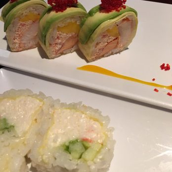 Hikari - I ordered a California roll in soy paper and a Thorn Roses roll. - Sushi Bars Near Me - Houston, Texas Hikari - I ordered a California roll in soy paper and a Thorn Roses roll. - Sushi Bars Near Me - Houston, Texas