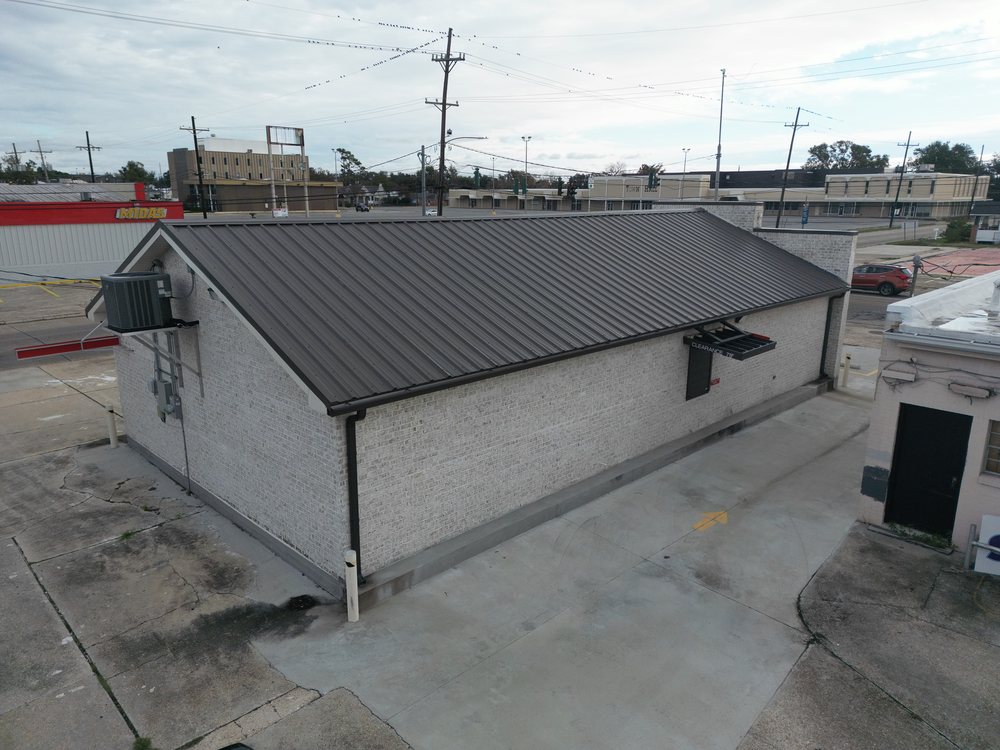 Slide of Alligator Contractors Group