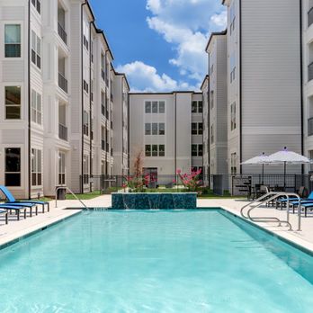 Dakota at Shepherd - Apartments Near Me - Houston, Texas Dakota at Shepherd - Apartments Near Me - Houston, Texas