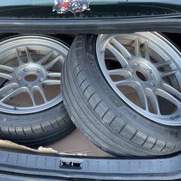 The redone rims and no more vibrations on the freeway ! The redone rims and no more vibrations on the freeway !