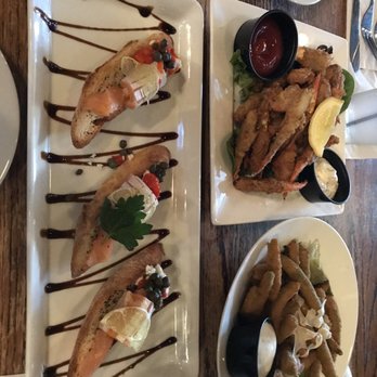 Simp McGhee's - Appetizers-Crab Claws, Fried Green Beans & Smoked Salmon Crostini - New American Near Me - Decatur, Alabama