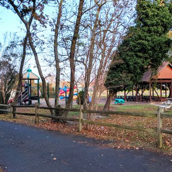 Kiwanis Community Park - Kiwanis Park -- view from entrance - Playgrounds Near Me - Cape May, New Jersey