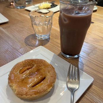 L'Experience Paris - Bellevue - Almond peach pastry, ice chocolate - Bakeries Near Me - Bellevue, Washington