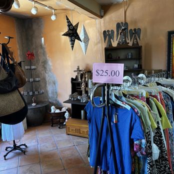 Main Street Exeter - Women's Clothing Near Me - Exeter, California