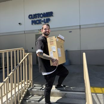 RC Willey - Forrest at RC Willey Customer Service pick up. He picked up my computer and put the new laptop in my car. A Great experience. Julie A - Furniture Stores Near Me - Reno, Nevada RC Willey - Forrest at RC Willey Customer Service pick up. He picked up my computer and put the new laptop in my car. A Great experience. Julie A - Furniture Stores Near Me - Reno, Nevada