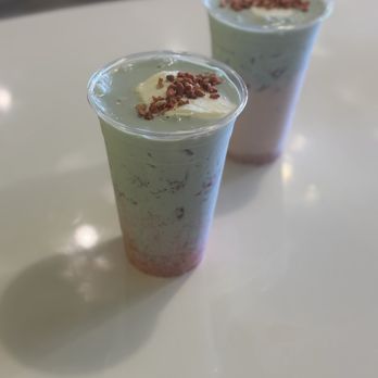 Coffee Signal - Strawberry pistachio - Coffee & Tea Near Me - Los Angeles, California Coffee Signal - Strawberry pistachio - Coffee & Tea Near Me - Los Angeles, California