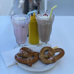 Summer Nites - 4pm happy hour with fresh pretzels and milkshakes!
