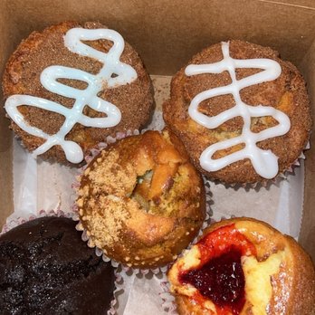 Big Apple Bagels - Double chocolate, strawberry cheesecake, pumpkin cheesecake, cinnamon roll muffins - Bagels Near Me - Avon, Indiana