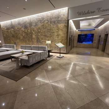 The Beverly Hilton - Lobby - Hotels Near Me - Beverly Hills, California The Beverly Hilton - Lobby - Hotels Near Me - Beverly Hills, California