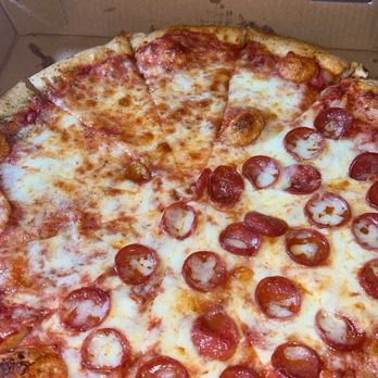 Mamma Lucia's Pizzeria - Pizza Near Me - Pittsburgh, Pennsylvania Mamma Lucia's Pizzeria - Pizza Near Me - Pittsburgh, Pennsylvania