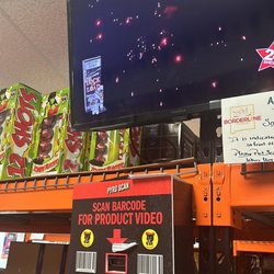 Borderline Fireworks Outlet - West