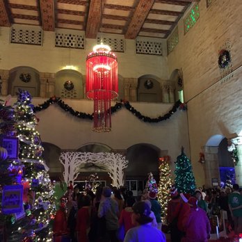 Honolulu City Lights - Festivals Near Me - Honolulu, Hawaii Honolulu City Lights - Festivals Near Me - Honolulu, Hawaii