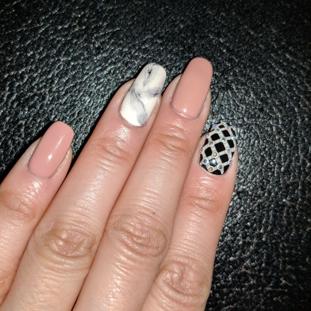 Nails done by Hanna Nails done by Hanna