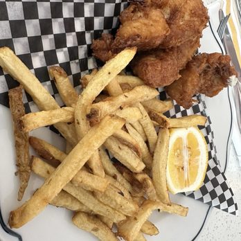 Johnny's - Fish and chips - American Near Me - Half Moon Bay, California Johnny's - Fish and chips - American Near Me - Half Moon Bay, California