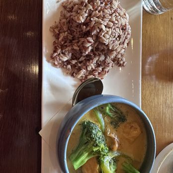 Ayutthaya Thai - Mama's House Curry - Thai Near Me - Seattle, Washington