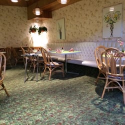 Chow Family Restaurant - Well lit dining area