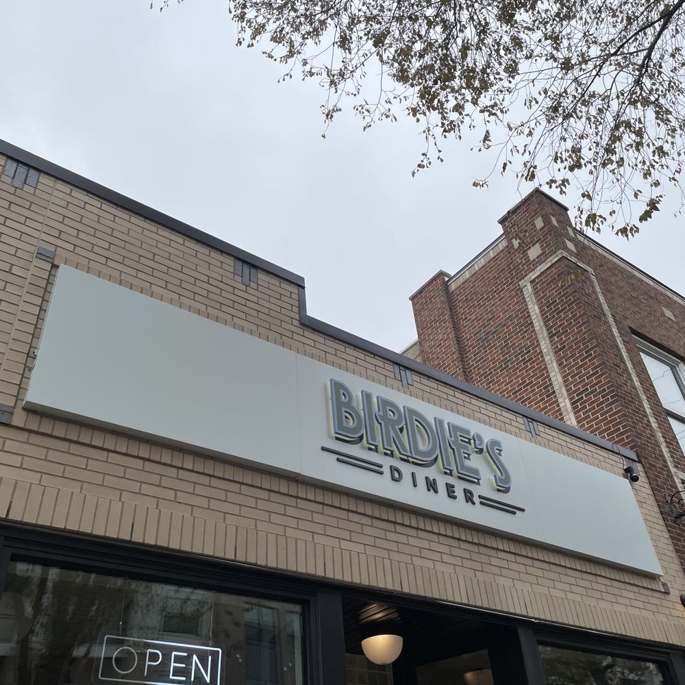 Birdie's - Storefront right on the main downtown street - Breakfast & Brunch Near Me - Valparaiso, Indiana
