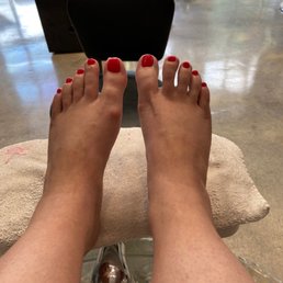 Bright and shiny gel polish