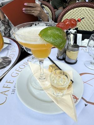 Café George V by null