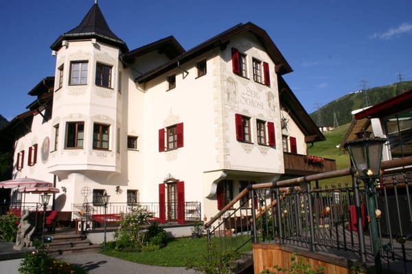 Hotel Bergschlössl by null