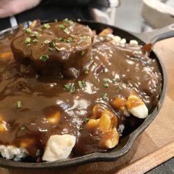 Les Insulaires - Poutine Insulaire