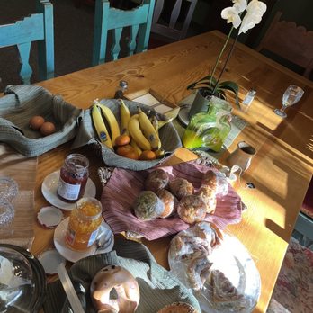 Country Sunshine Bed and Breakfast - Perfect breakfast assortment - Bed & Breakfast Near Me - Durango, Colorado Country Sunshine Bed and Breakfast - Perfect breakfast assortment - Bed & Breakfast Near Me - Durango, Colorado