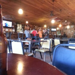 Ron's Place - A local told us R9ns Place makes rhe best pizza ... so we'll see.