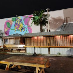 Capt'n Bill's Backyard Grill