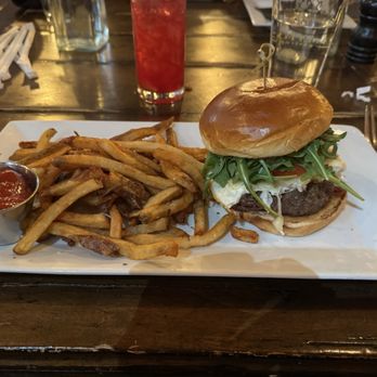 The Sly Fox - Gruyère burger - Gastropubs Near Me - Southern Pines, North Carolina The Sly Fox - Gruyère burger - Gastropubs Near Me - Southern Pines, North Carolina